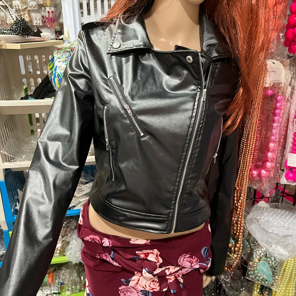 Black Jacket Leather Vegan Statement Medium Women… - image 2